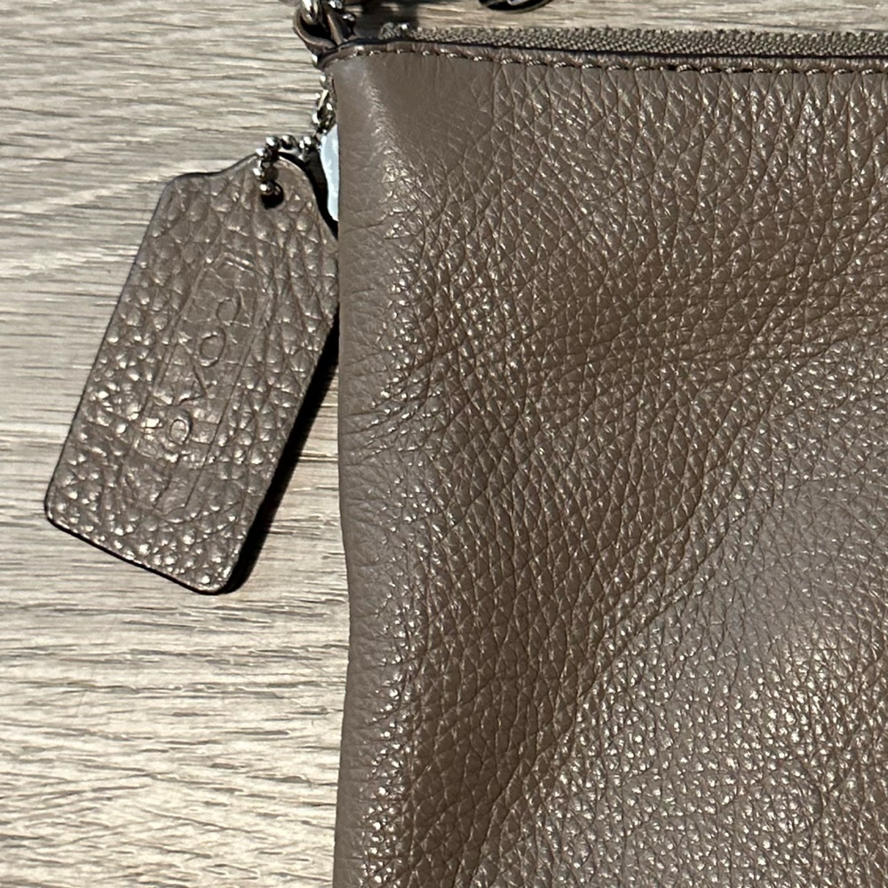 Coach Nearly Vintage Bleecker Daily Bag Silver/Silt - Picture 4 of 12